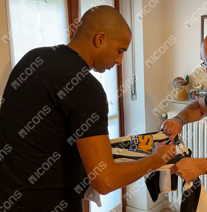 Icons David Trezeguet Front Signed Juventus 2004-05 Home Shirt In Classic Frame