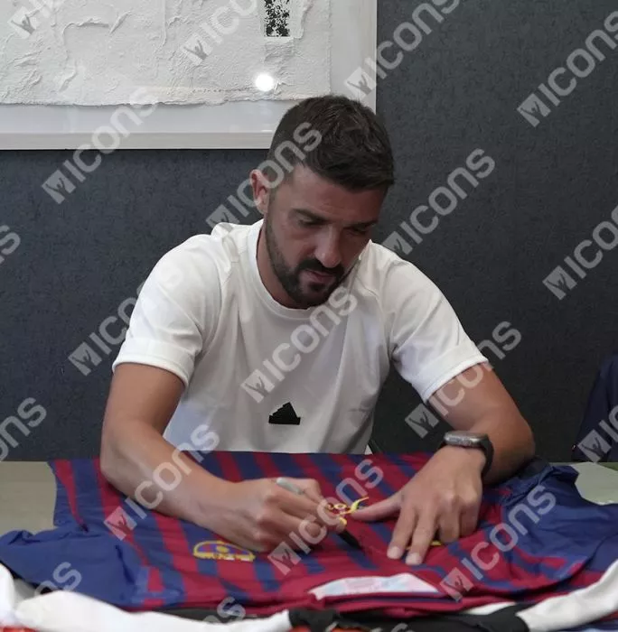 Icons David Villa Official FC Barcelona Front Signed And Framed 2011-12 Home Shirt - Player Issue