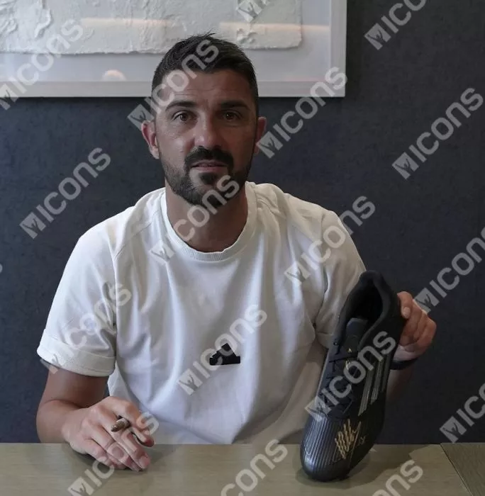 Icons David Villa Signed Adidas F50 Boot In Bubble Frame: Option 1