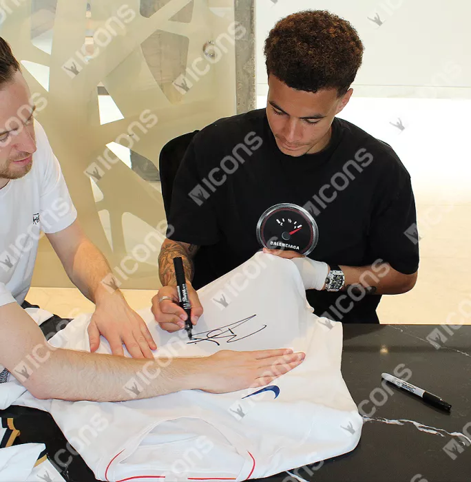 Icons Dele Alli Front Signed England 2018-19 Home Shirt In Classic Frame