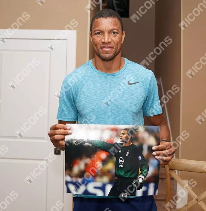 Icons Dida Signed AC Milan Photo In Black Wooden Frame