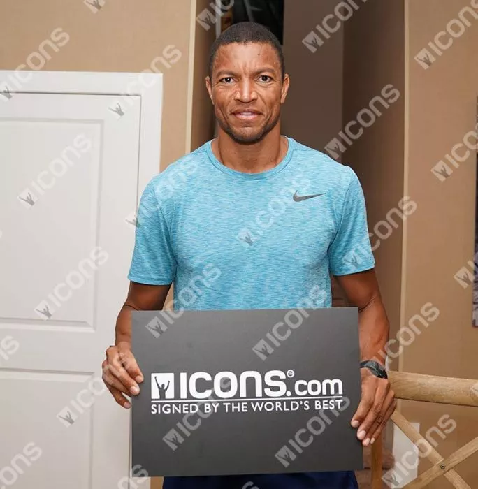 Icons Dida Signed AC Milan Photo In Black Wooden Frame