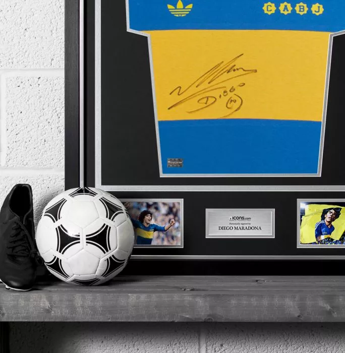 Icons Diego Maradona Front Signed Boca Juniors 1981-82 Home Shirt In Classic Frame