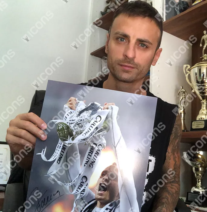 Icons Dimitar Berbatov Signed Tottenham Hotspur Photo: 2008 League Cup Winner