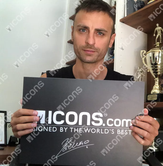Icons Dimitar Berbatov Signed Tottenham Hotspur Photo: 2008 League Cup Winner