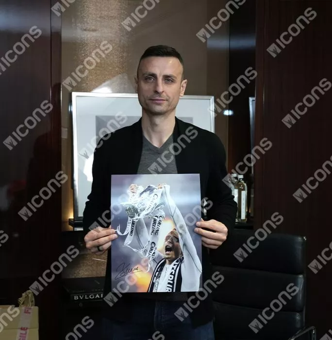 Icons Dimitar Berbatov Signed Tottenham Hotspur Photo In Black Wooden Frame: Carling Cup Winner