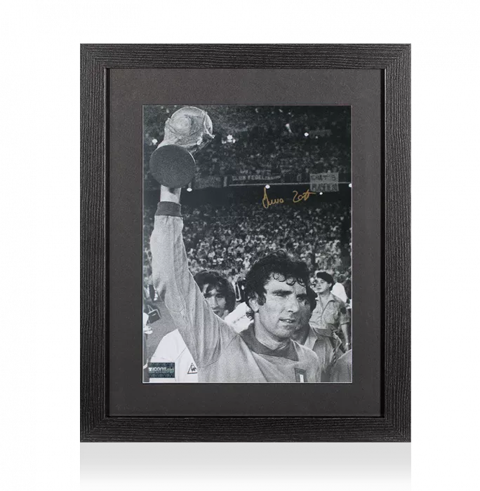 icons Dino Zoff Signed Italy Photo In Black Wooden Frame: 1982 FIFA World Cup Winner