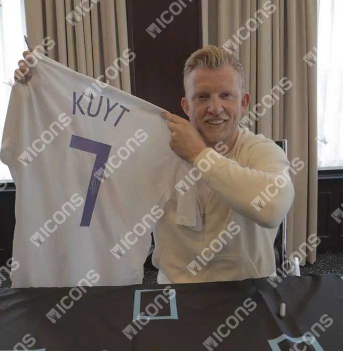 Icons Dirk Kuyt Back Signed Netherlands 2006-07 Away Shirt