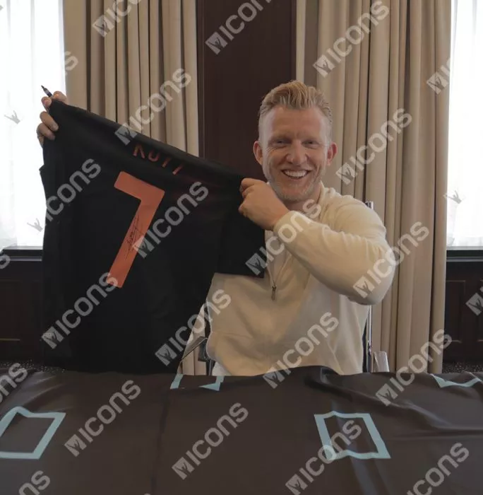Icons Dirk Kuyt Back Signed Netherlands 2012-13 Away Shirt