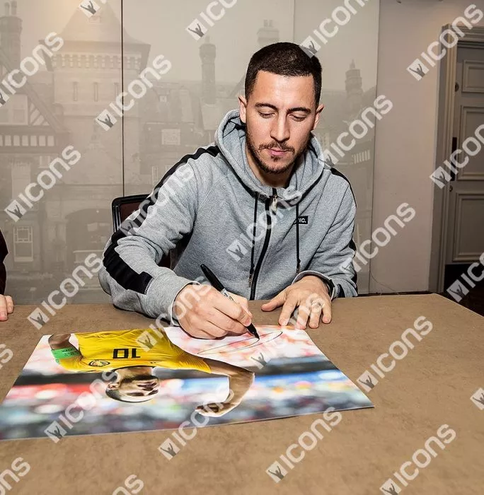Icons Eden Hazard Signed Belgium Photo In Black Wooden Frame: 2018 FIFA World Cup Goal Vs Tunisia