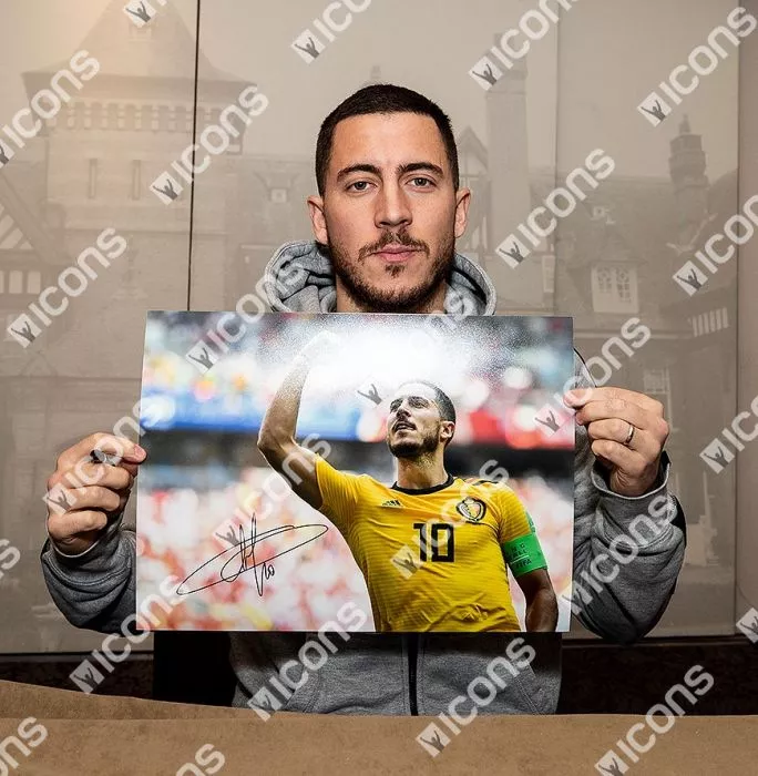 Icons Eden Hazard Signed Belgium Photo In Black Wooden Frame: 2018 FIFA World Cup Goal Vs Tunisia