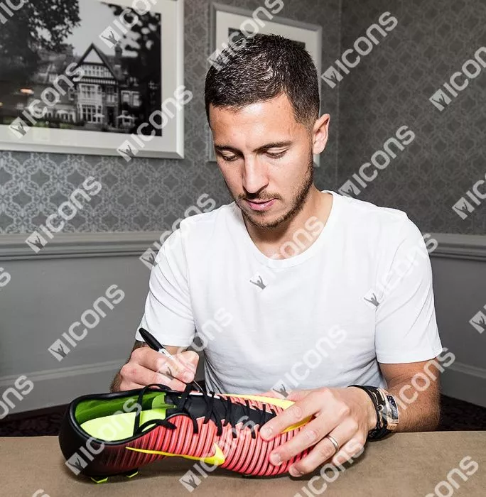 Icons Eden Hazard Signed Orange And Black Nike Mercurial Boot In Bubble Frame: Option 1
