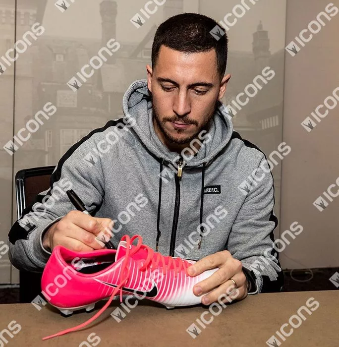 Icons Eden Hazard Signed Pink And White Nike Mercurial Vapor XI Boot In Bubble Frame: Option 1
