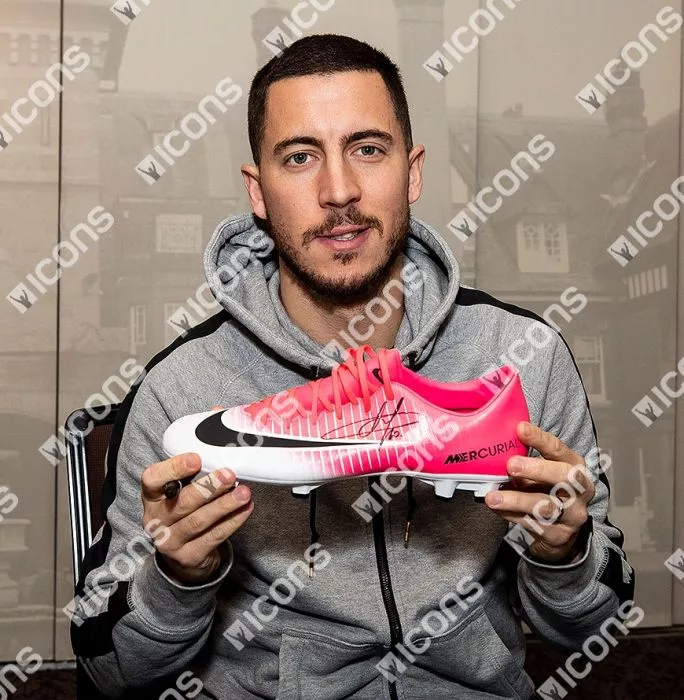 Icons Eden Hazard Signed Pink And White Nike Mercurial Vapor XI Boot In Bubble Frame: Option 1