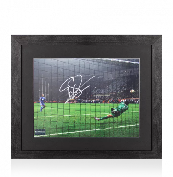 icons Edwin van der Sar Signed Manchester United Photo In Black Wooden Frame: UCL Final Save