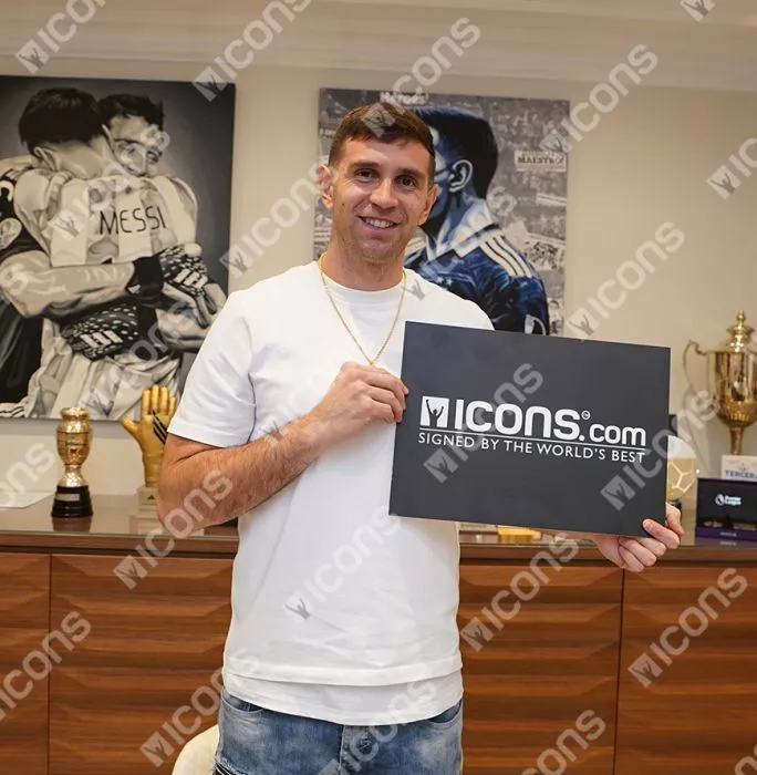 Icons Emiliano Martinez Signed Adidas Goalkeeper Glove