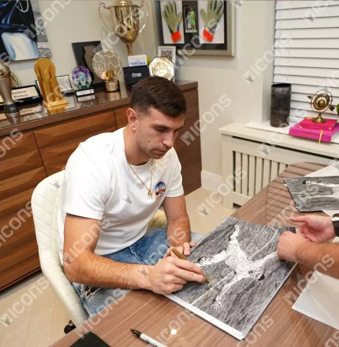 Icons Emiliano Martinez Signed Tribute Artwork In Black Wooden Frame: Iconic 2022 FIFA World Cup Final Save