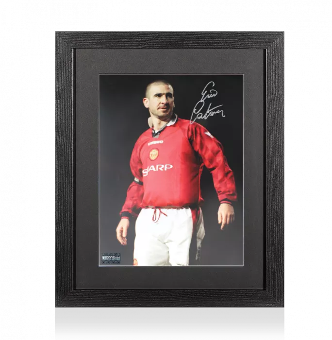 icons Eric Cantona Signed Manchester United Photo In Black Wooden Frame: The King