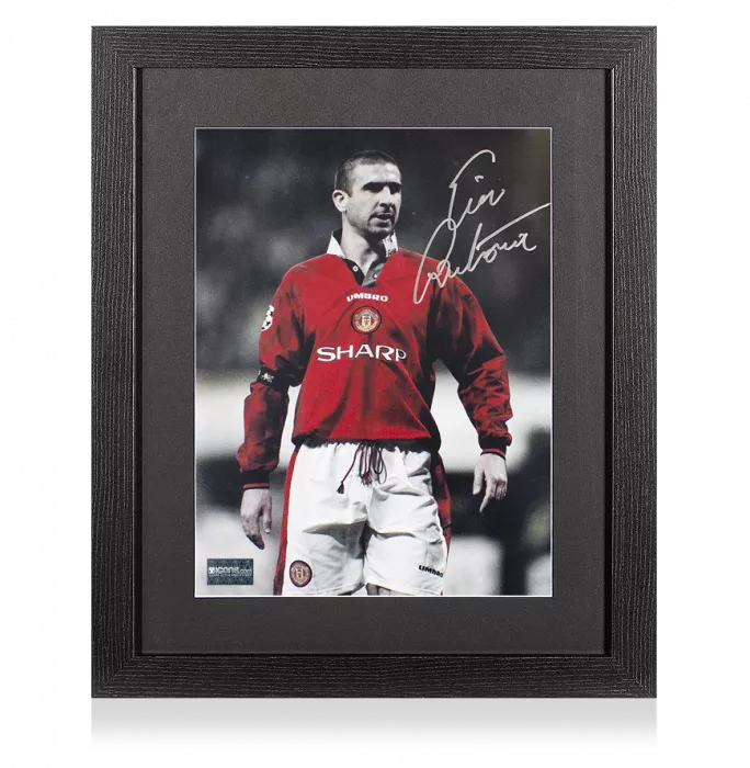 icons Eric Cantona Signed Manchester United Photo In Black Wooden Frame: The King