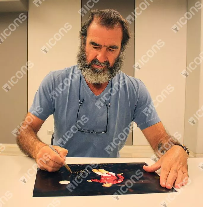 Icons Eric Cantona Signed Manchester United Photo In Black Wooden Frame: Iconic Chip Goal Vs Sunderland