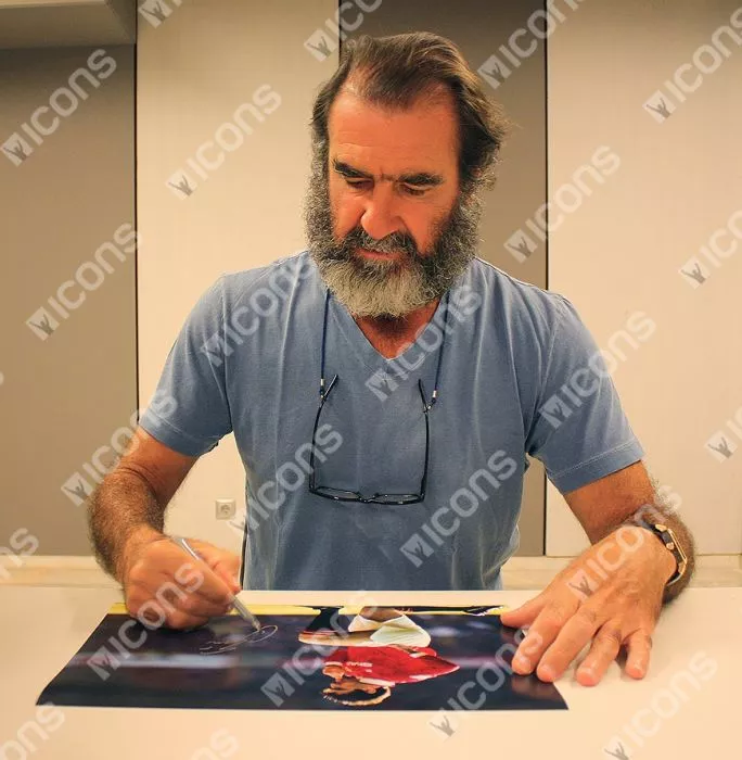 Icons Eric Cantona Signed Manchester United Photo In Black Wooden Frame: The King Of Manchester