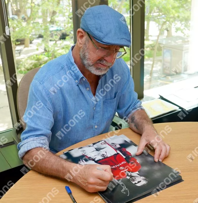 Icons Eric Cantona Signed Manchester United Photo In Premium Photo Frame: The King
