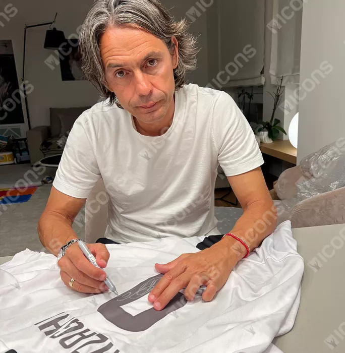 Icons Filippo Inzaghi Back Signed Juventus 2018-19 Home Shirt With Fan Style Numbers In Hero Frame: Option 1