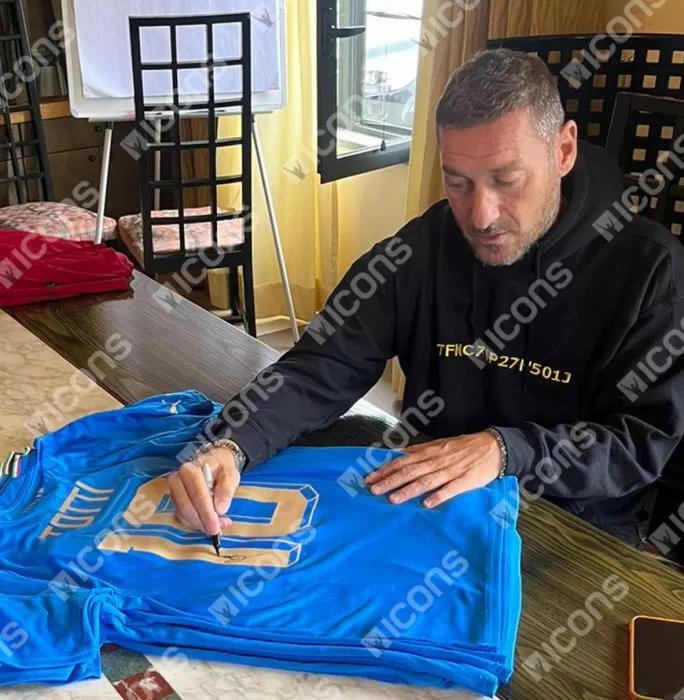 Icons Francesco Totti Back Signed Modern Italy Home Shirt With Fan Style Numbers In Hero Frame: Option 1