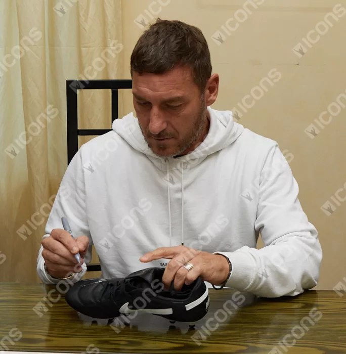 Icons Francesco Totti Signed Black Nike Premier Boot In Acrylic Case