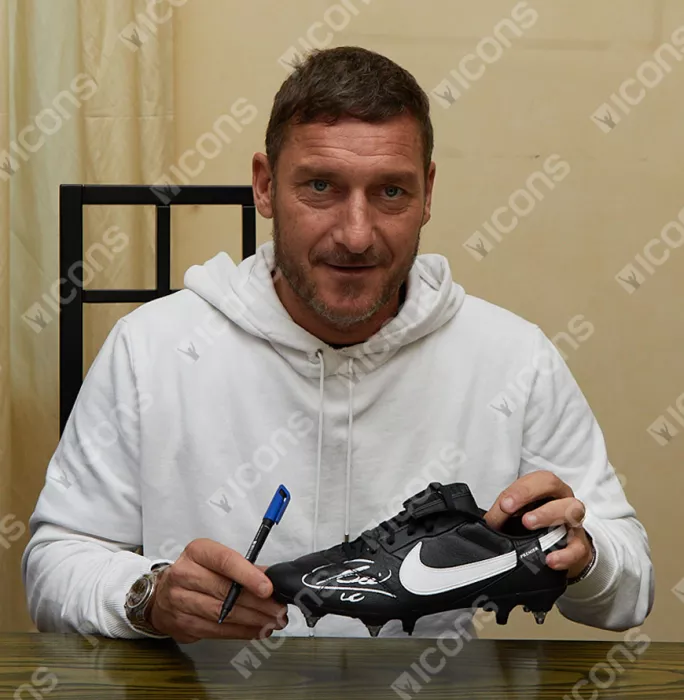 Icons Francesco Totti Signed Black Nike Premier Boot In Acrylic Case