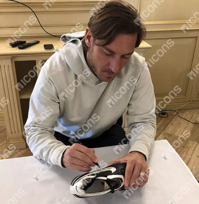Icons Francesco Totti Signed Black Nike Tiempo Boot In Acrylic Case