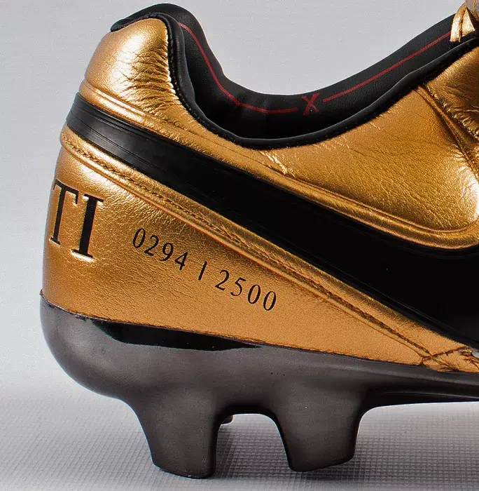 Icons Francesco Totti Signed Gold Nike Tiempo Boot In Acrylic Case: Totti X Roma Limited Edition