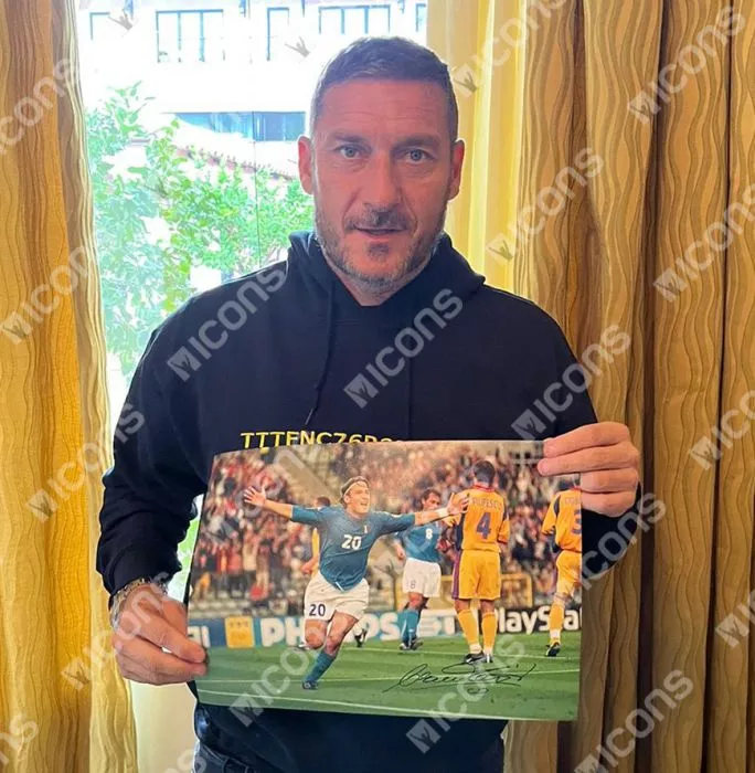 Icons Francesco Totti Signed Italy Photo In Premium Photo Frame: UEFA EURO 2000 Goal Vs Romania