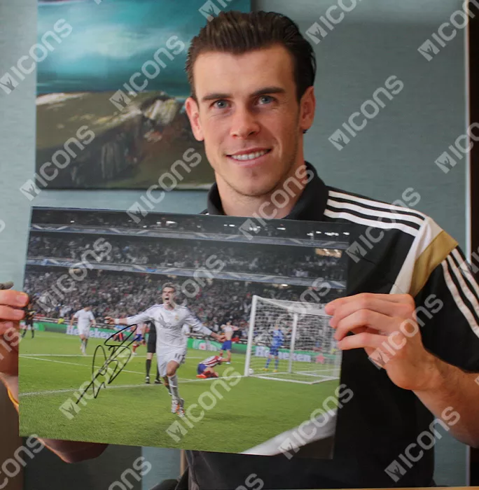 Icons Gareth Bale Signed Real Madrid Photo: 2014 UEFA Champions League Final Goal