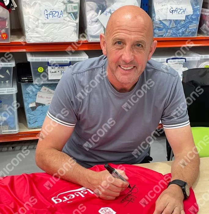 Icons Gary McAllister Front Signed Liverpool FC 2000 Home Shirt In Hero Frame: Option 1