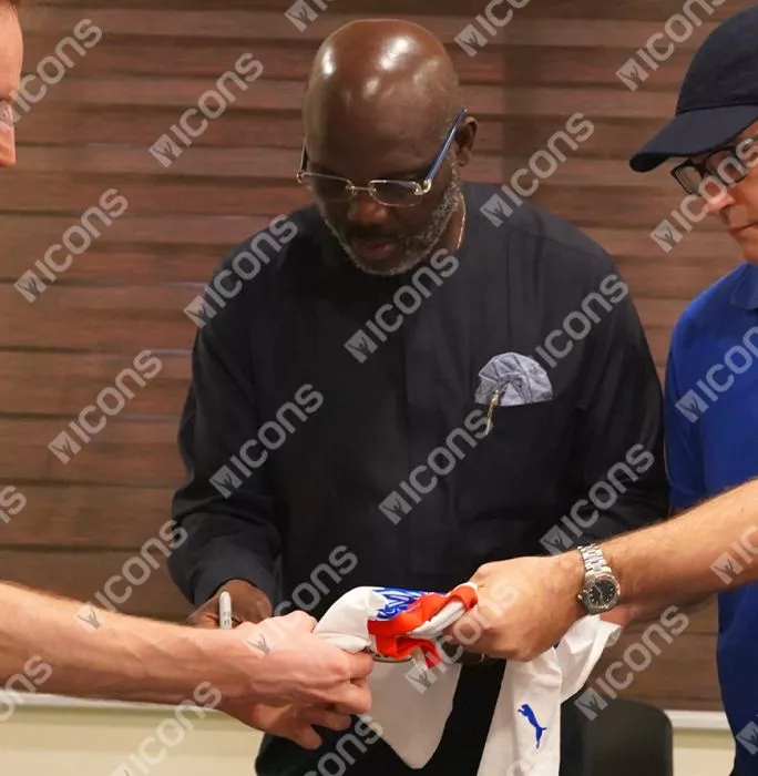 Icons George Weah Front Signed Liberia Home Shirt In Hero Frame: Option 1
