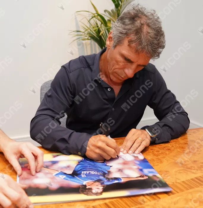 Icons Gianfranco Zola Signed Chelsea FC Photo: Premier League Icon