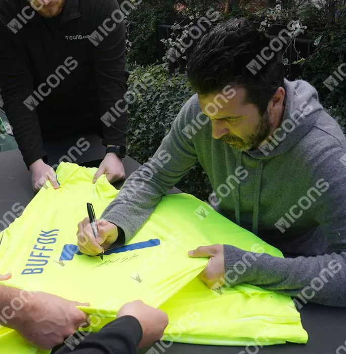 Icons Gianluigi Buffon Back Signed Italy 2014-15 Goalkeeper Shirt In Classic Frame