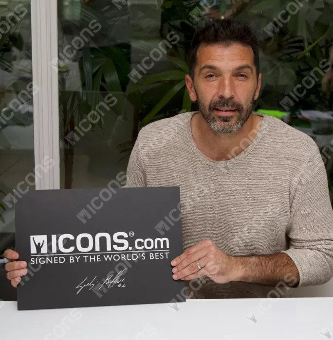 Icons Gianluigi Buffon Back Signed Italy 2014-15 Goalkeeper Shirt With Long Sleeves