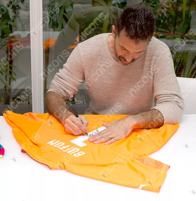 Icons Gianluigi Buffon Back Signed Italy 2014-15 Goalkeeper Shirt