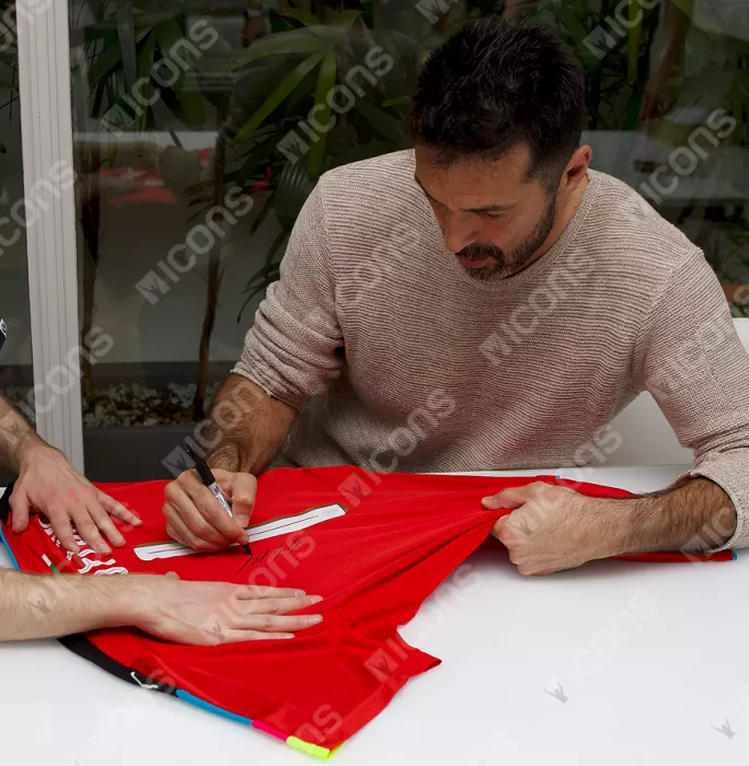 Icons Gianluigi Buffon Back Signed Italy 2016-17 Goalkeeper Third Shirt In Hero Frame: Option 1