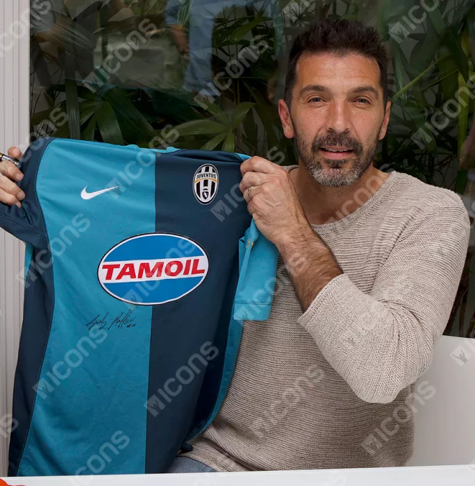 Icons Gianluigi Buffon Front Signed Blue Juventus 2006-07 Goalkeeper Shirt In Hero Frame: Option 1