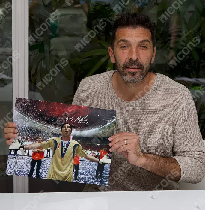 Icons Gianluigi Buffon Signed Italy Photo: 2006 FIFA World Cup Winner