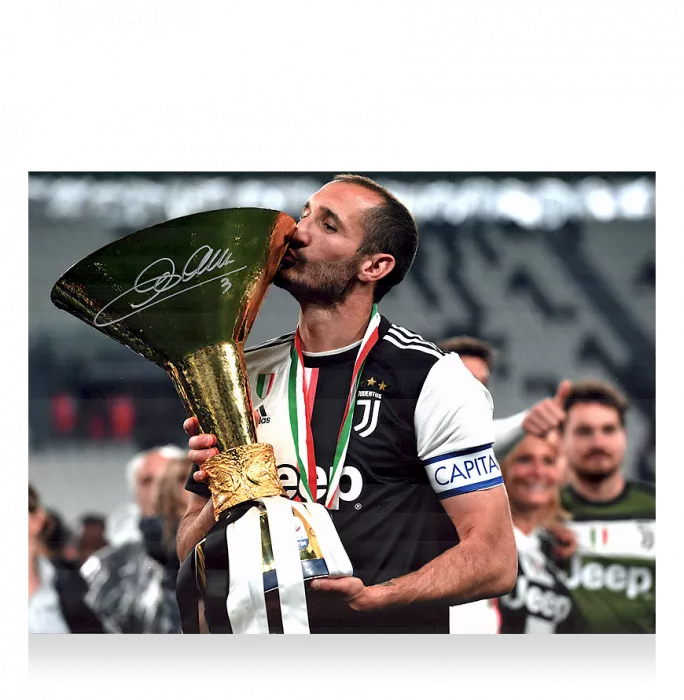 icons Giorgio Chiellini Signed Juventus Photo: 2018-19 Scudetto Winner