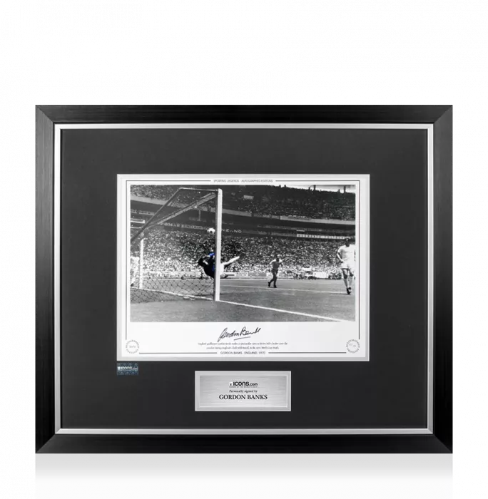 icons Gordon Banks Signed England Print In Premium Photo Frame: 1970 World Cup vs Brazil