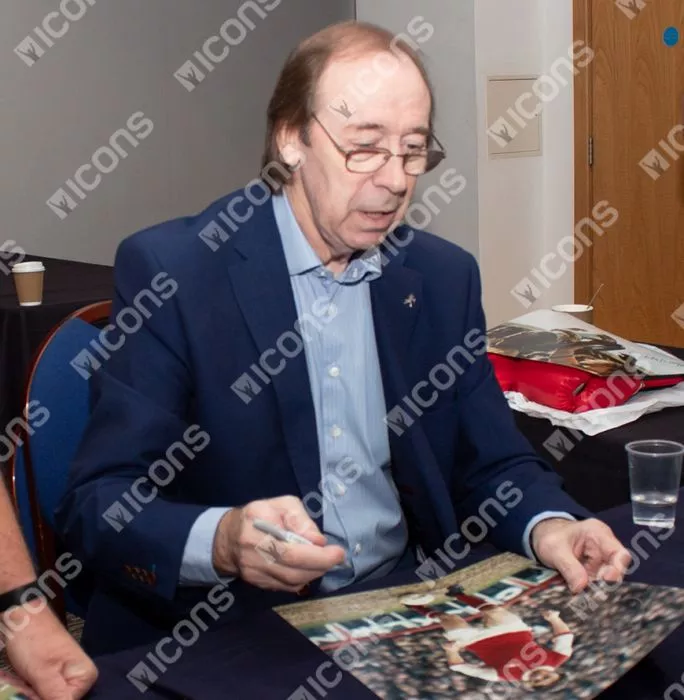 Icons Charlie George Signed Arsenal Photo
