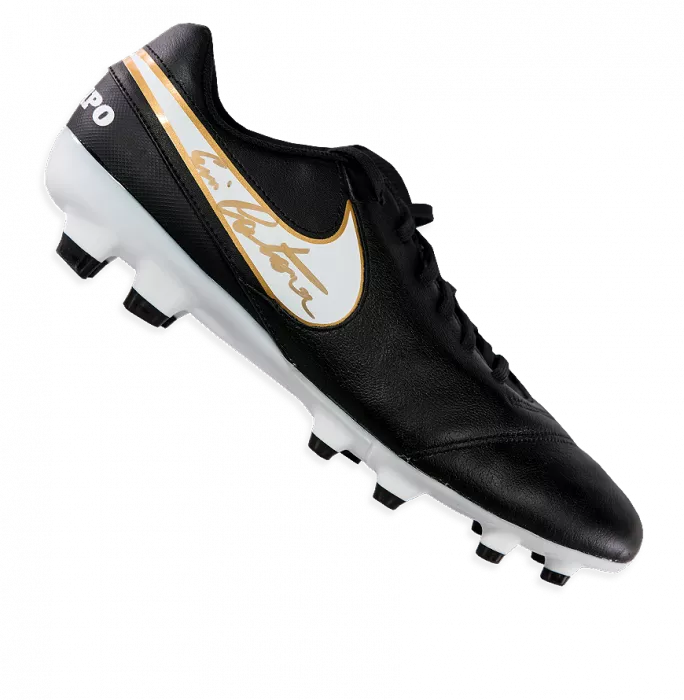 icons Eric Cantona Signed Black Nike Tiempo Boot