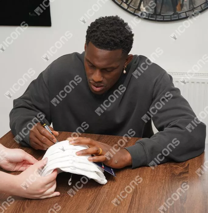 Icons Maro Itoje Signed England Cap