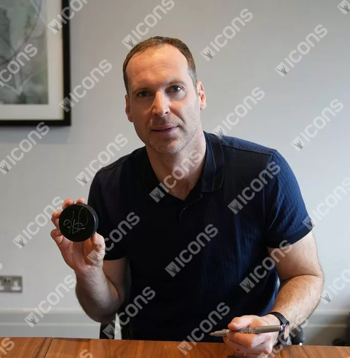 Icons Petr Cech Signed Ice Hockey Puck