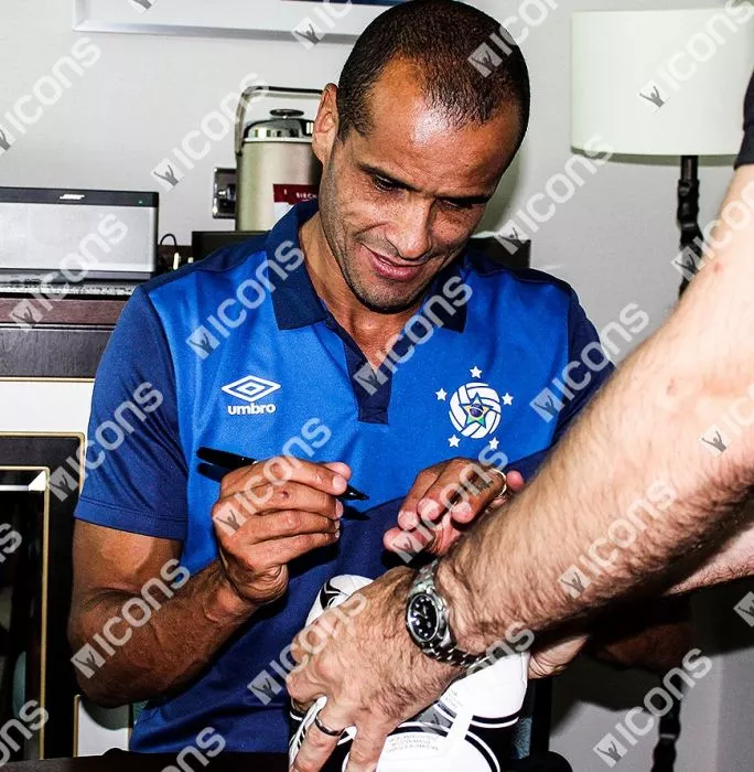 Icons Rivaldo Signed Adidas Tango Ball